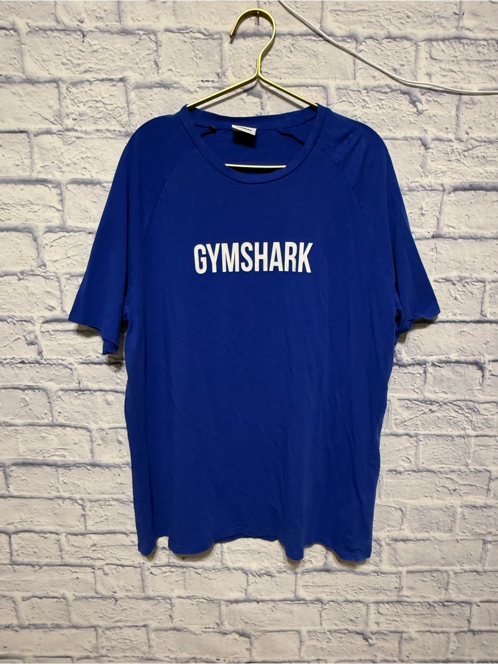 Gymshark blue t shirt 
Size XXL 
Excellent condition 
No flaws at all looks new